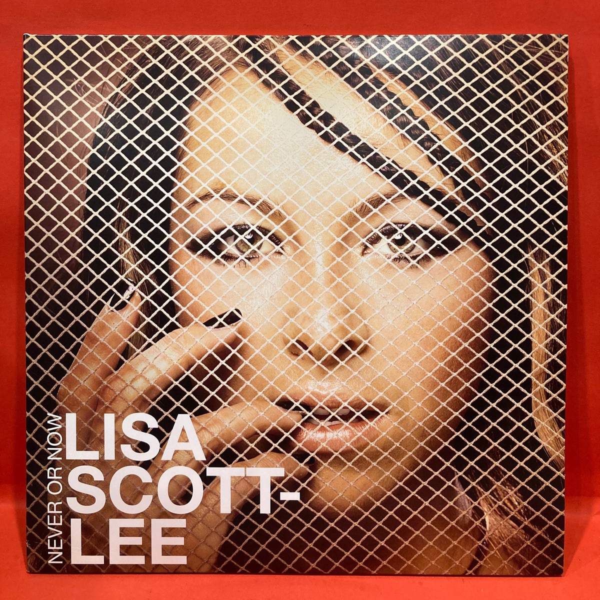 LISA SCOTT-LEE – NEVER OR NOW 2XLP – ORANGE VINYL